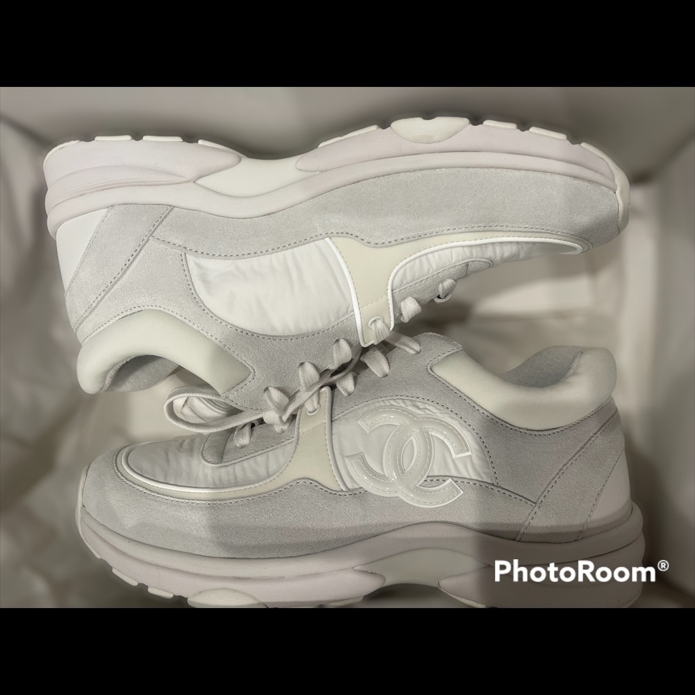 AUTHENTIC WHITE CHANEL SNEAKERS SOLD OUT EVERYWHERE